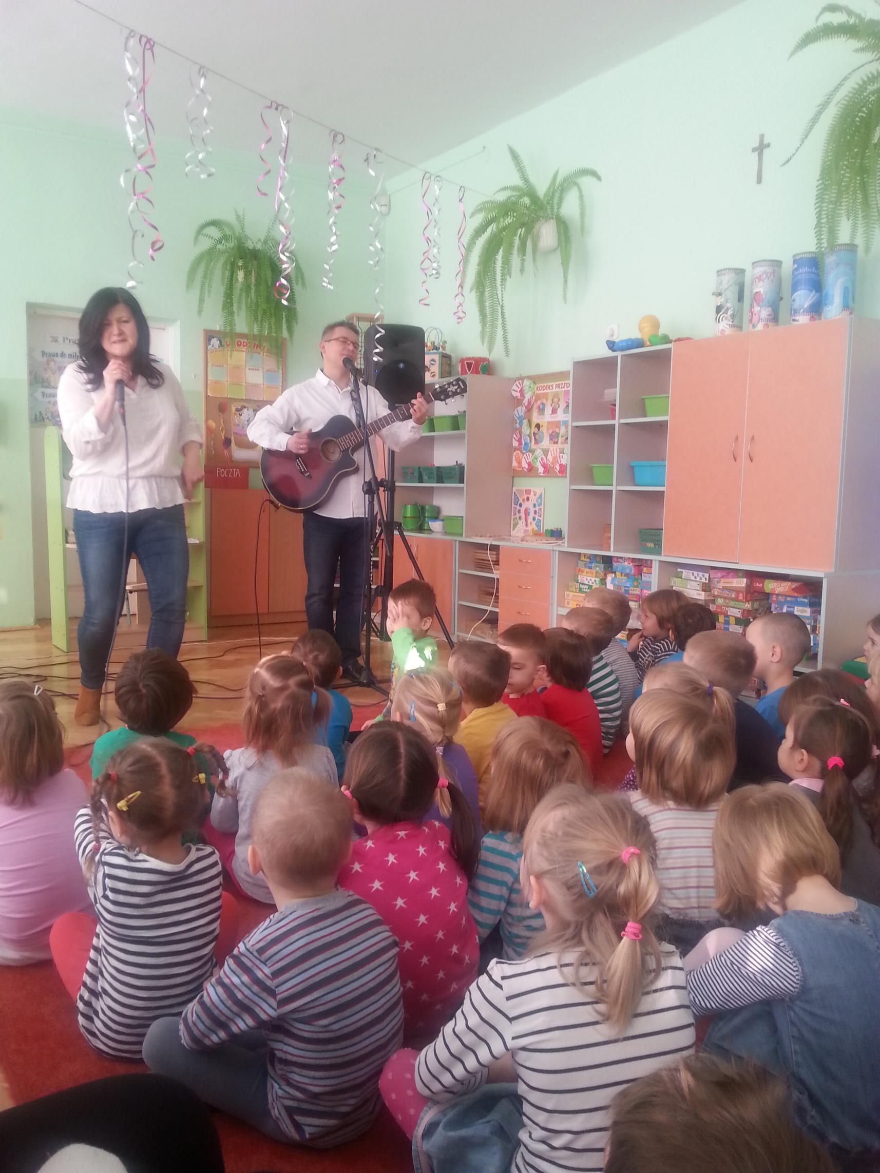 Basniowa kapela - liliowy bor 2