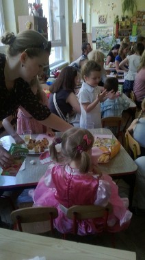 Dzien mamy i taty gr IV 7