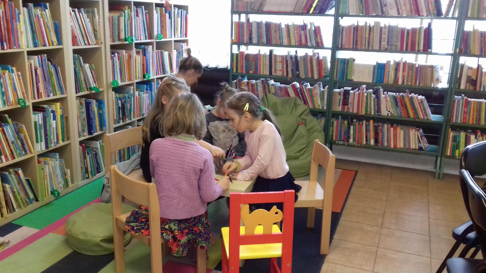 biblioteka teatr gr IV 4